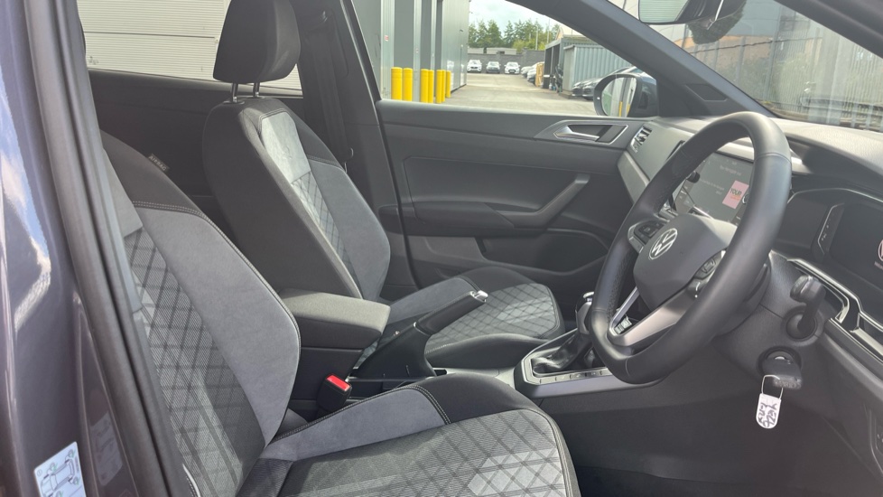 Volkswagen Taigo 1.5 TSI 150 R-Line 5dr DSG Petrol Hatchback - Image 15