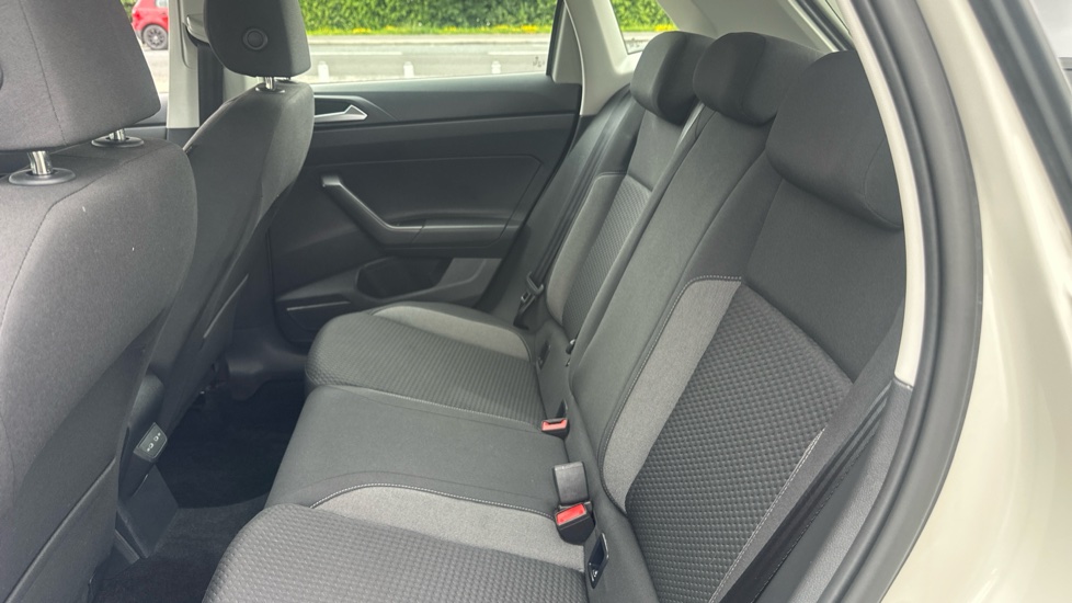 Volkswagen Polo 1.0 TSI Life 5dr Petrol Hatchback - Image 16