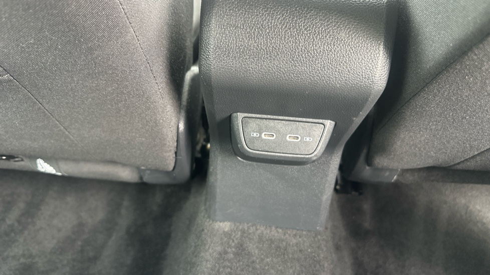 Volkswagen Polo 1.0 TSI Life 5dr Petrol Hatchback - Image 27