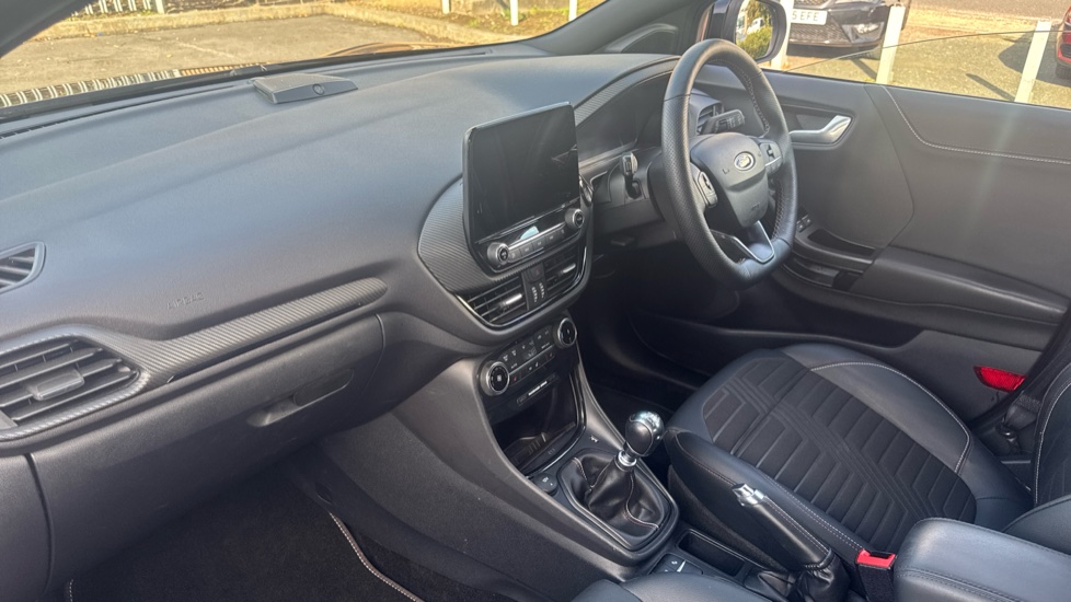 Ford Puma 1.0 EcoBoost Hybrid mHEV Vivid Ruby Edition 5dr Petrol Hatchback - Image 2