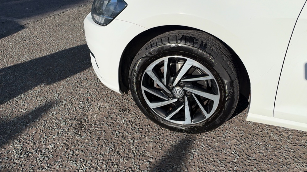 Volkswagen Golf 1.5 TSI EVO 150 Match 5dr DSG Petrol Hatchback - Image 24