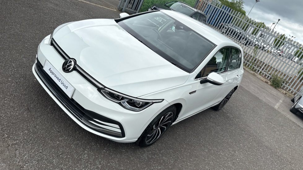 Volkswagen Golf 1.5 eTSI 150 Style 5dr DSG Petrol Hatchback - Image 21