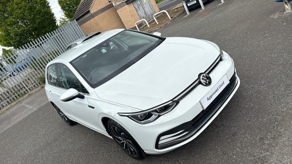 Volkswagen Golf 1.5 eTSI 150 Style 5dr DSG Petrol Hatchback - Image 24