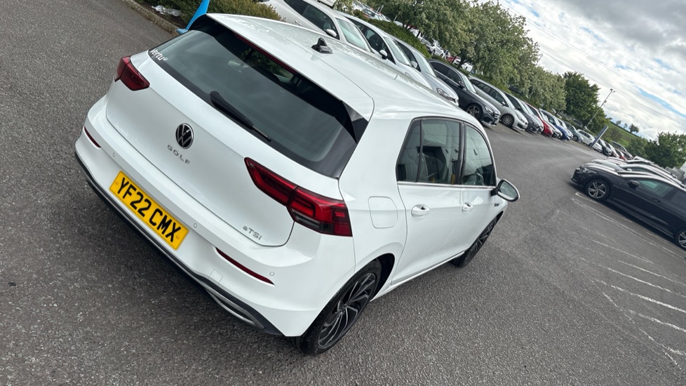 Volkswagen Golf 1.5 eTSI 150 Style 5dr DSG Petrol Hatchback - Image 27