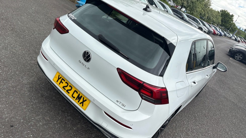 Volkswagen Golf 1.5 eTSI 150 Style 5dr DSG Petrol Hatchback - Image 28