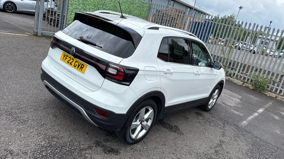 Volkswagen T-Cross 1.0 TSI 110 SEL 5dr DSG Petrol Estate - Image 32