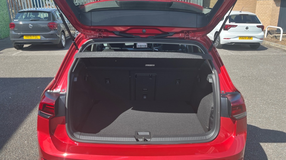 Volkswagen Golf 1.5 eTSI 150 Active 5dr DSG Petrol Hatchback - Image 20