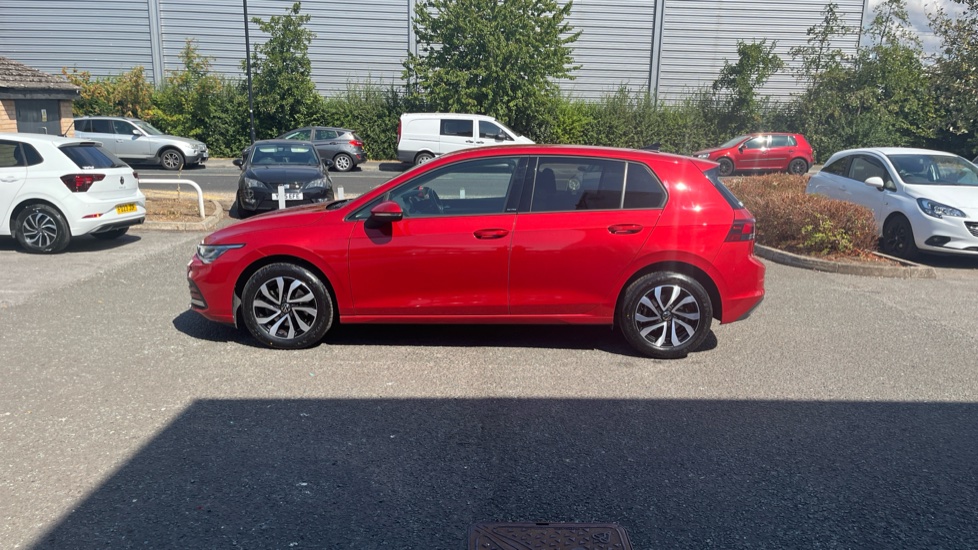 Volkswagen Golf 1.5 eTSI 150 Active 5dr DSG Petrol Hatchback - Image 42