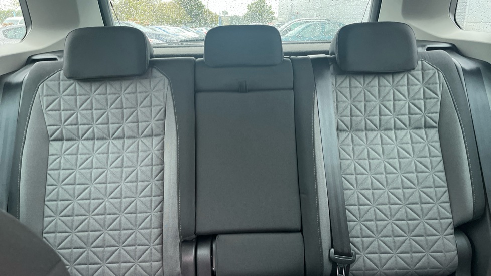 Volkswagen Tiguan 1.5 TSI 150 Life 5dr DSG Petrol Estate - Image 16