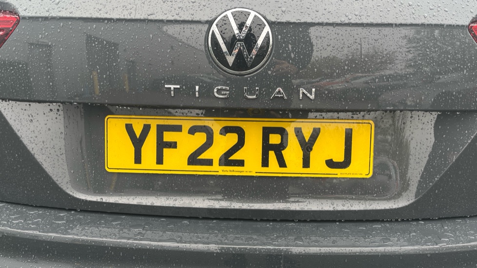 Volkswagen Tiguan 1.5 TSI 150 Life 5dr DSG Petrol Estate - Image 28