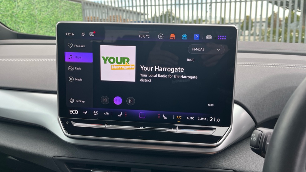 Volkswagen ID.4 210kW Match Pro 77kWh 5dr Auto Electric Estate - Image 12