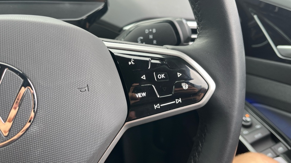 Volkswagen ID.4 210kW Match Pro 77kWh 5dr Auto Electric Estate - Image 18