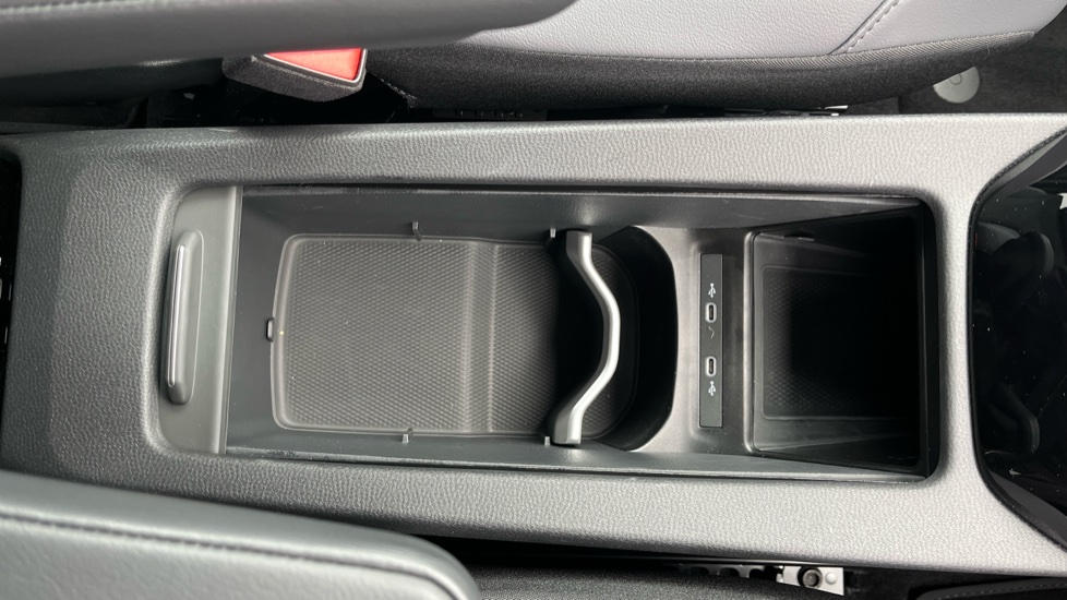 Volkswagen ID.4 210kW Match Pro 77kWh 5dr Auto Electric Estate - Image 35