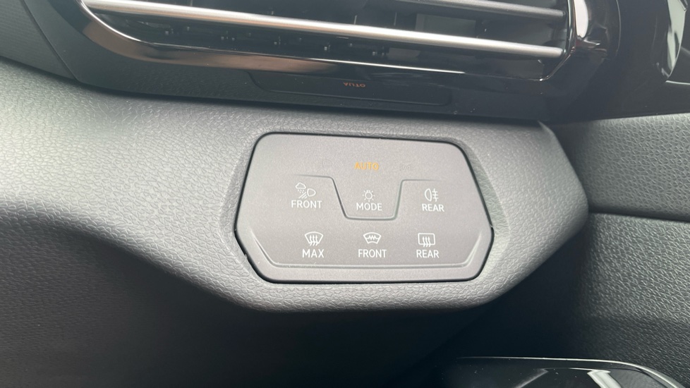Volkswagen ID.4 210kW Match Pro 77kWh 5dr Auto Electric Estate - Image 41