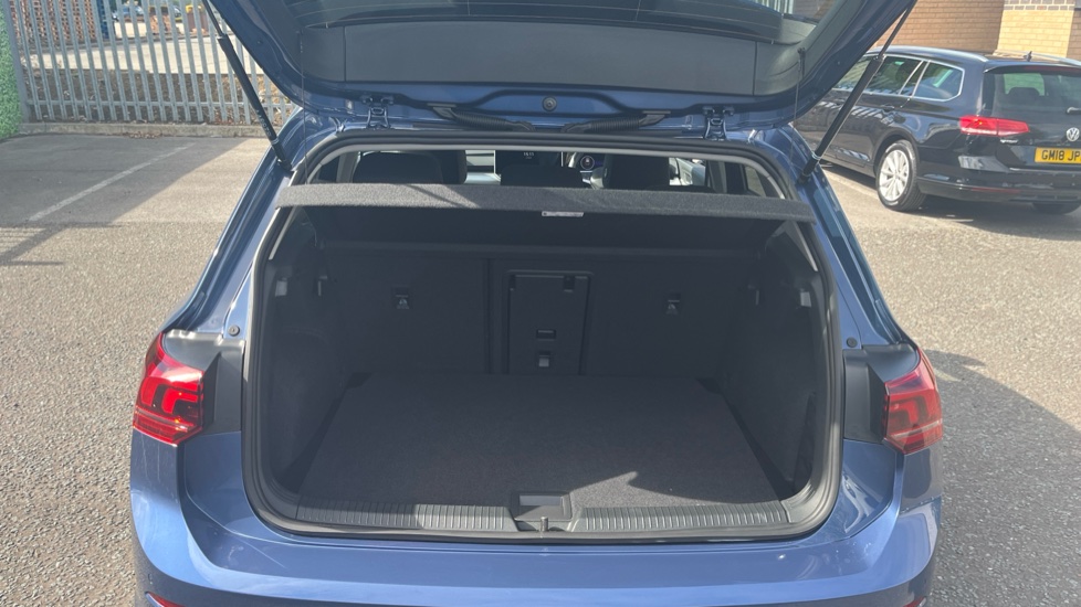 Volkswagen Golf 1.5 eTSI 150 Match 5dr DSG Petrol Hatchback - Image 20