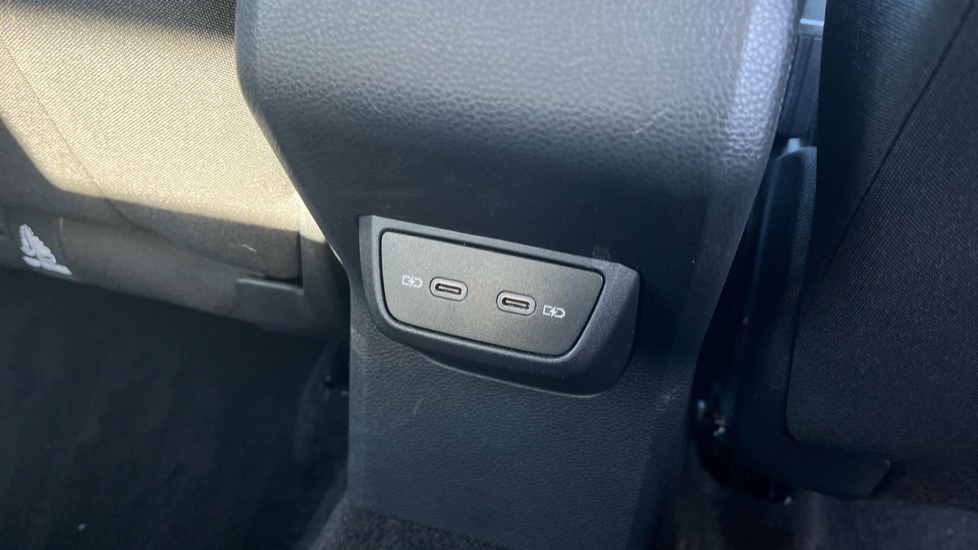 Volkswagen Polo 1.0 TSI Life 5dr Petrol Hatchback - Image 31
