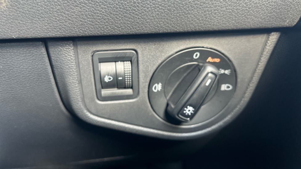 Volkswagen Polo 1.0 TSI Life 5dr Petrol Hatchback - Image 36