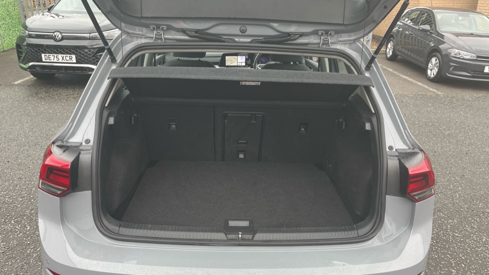 Volkswagen Golf 1.5 TSI 150 Life 5dr Petrol Hatchback - Image 20