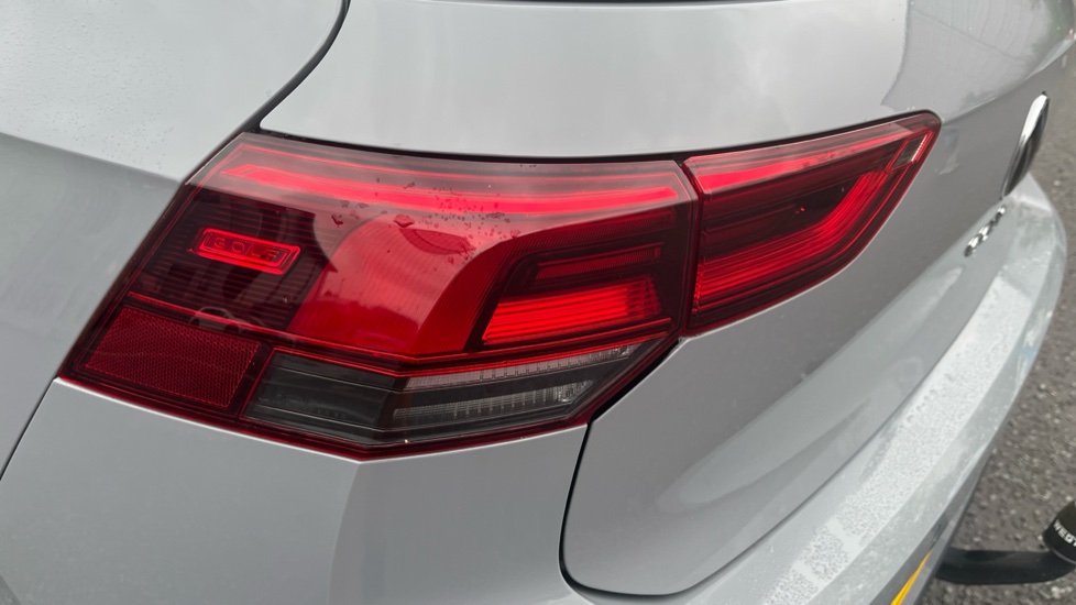 Volkswagen Golf 1.5 TSI 150 Life 5dr Petrol Hatchback - Image 27