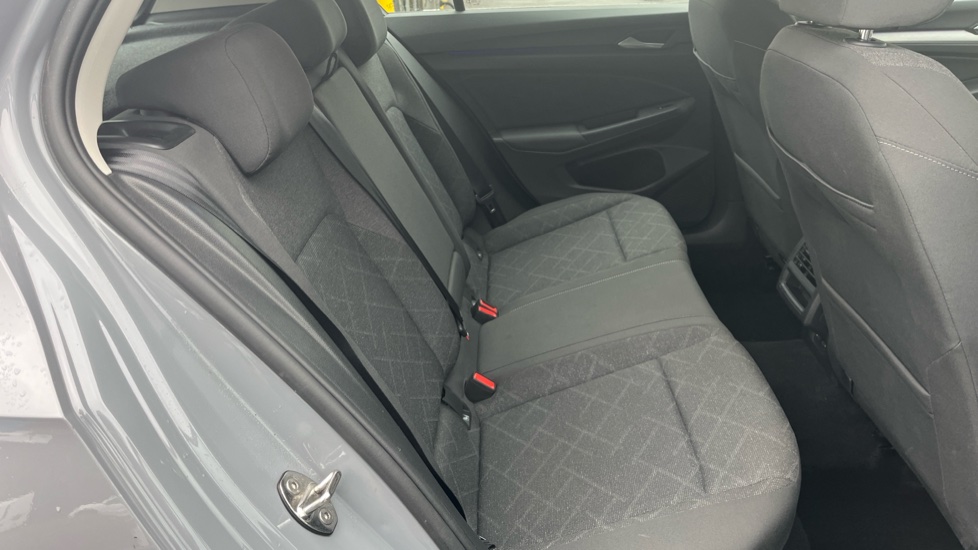 Volkswagen Golf 1.5 TSI 150 Life 5dr Petrol Hatchback - Image 31