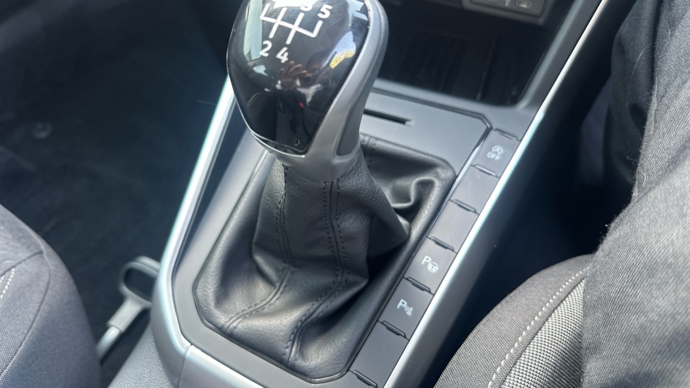 Volkswagen Taigo 1.0 TSI Life 5dr Petrol Hatchback - Image 26