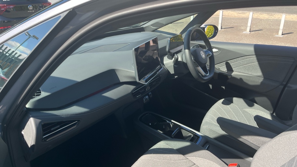 Volkswagen ID.3 150kW Pro 59kWh 5dr Auto Electric Hatchback - Image 2