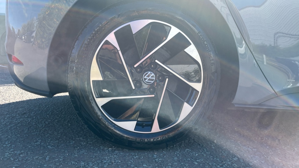 Volkswagen ID.3 150kW Pro 59kWh 5dr Auto Electric Hatchback - Image 5
