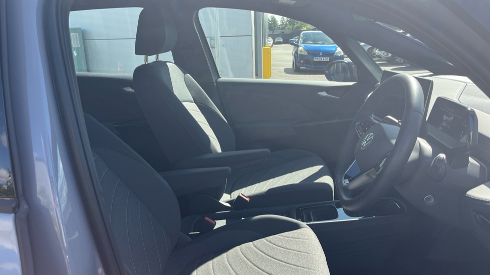 Volkswagen ID.3 150kW Pro 59kWh 5dr Auto Electric Hatchback - Image 15