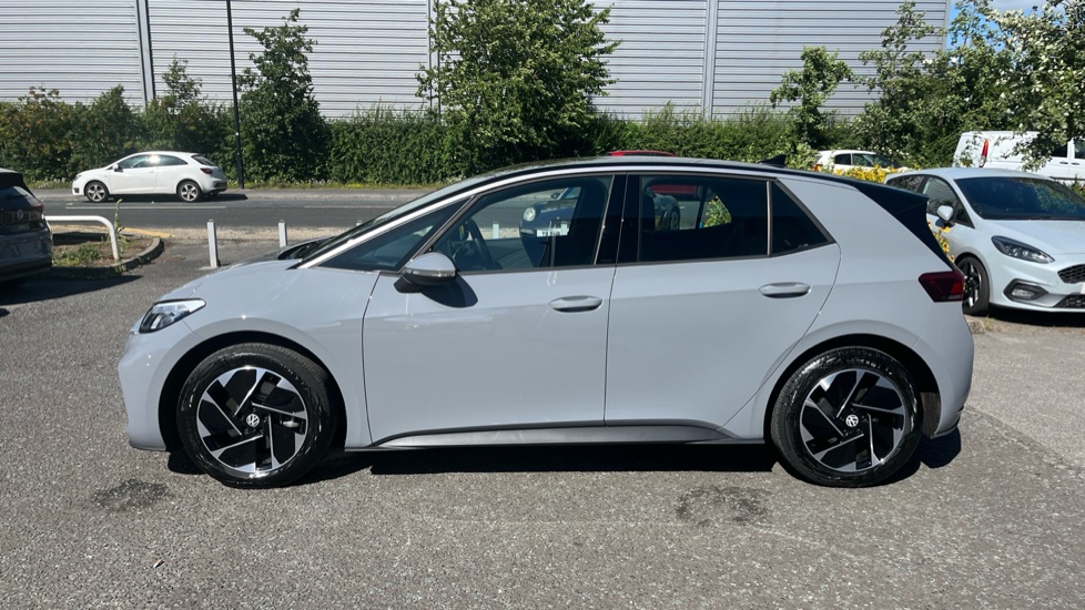 Volkswagen ID.3 150kW Pro 59kWh 5dr Auto Electric Hatchback - Image 25