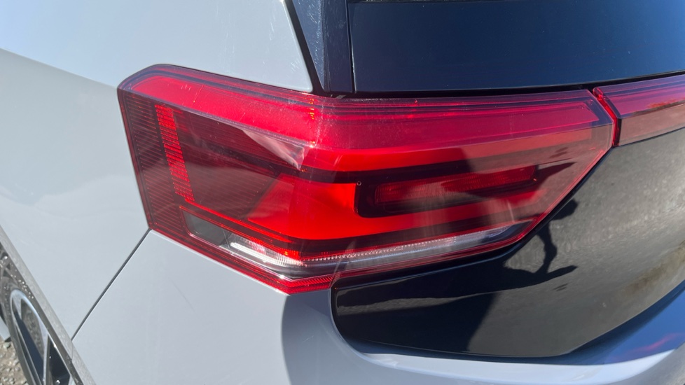 Volkswagen ID.3 150kW Pro 59kWh 5dr Auto Electric Hatchback - Image 28