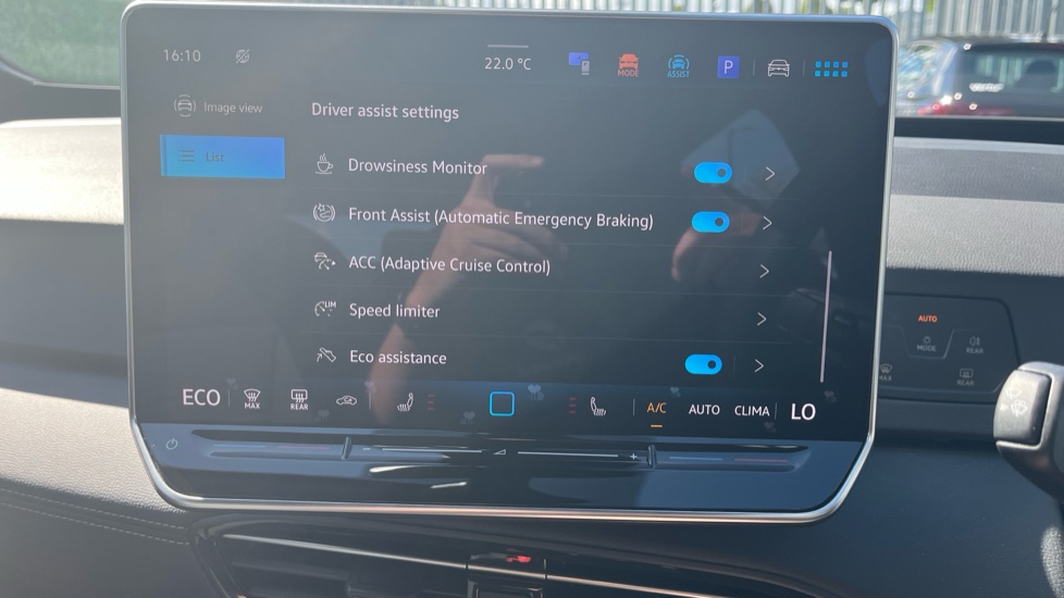 Volkswagen ID.3 150kW Pro 59kWh 5dr Auto Electric Hatchback - Image 39
