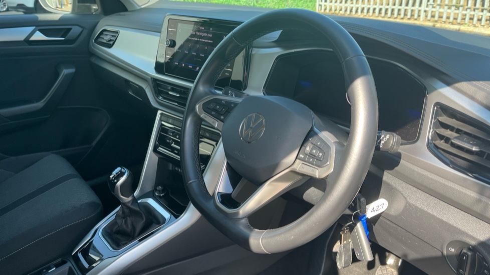 Volkswagen T-Roc 1.5 TSI Life 5dr Petrol Hatchback - Image 6