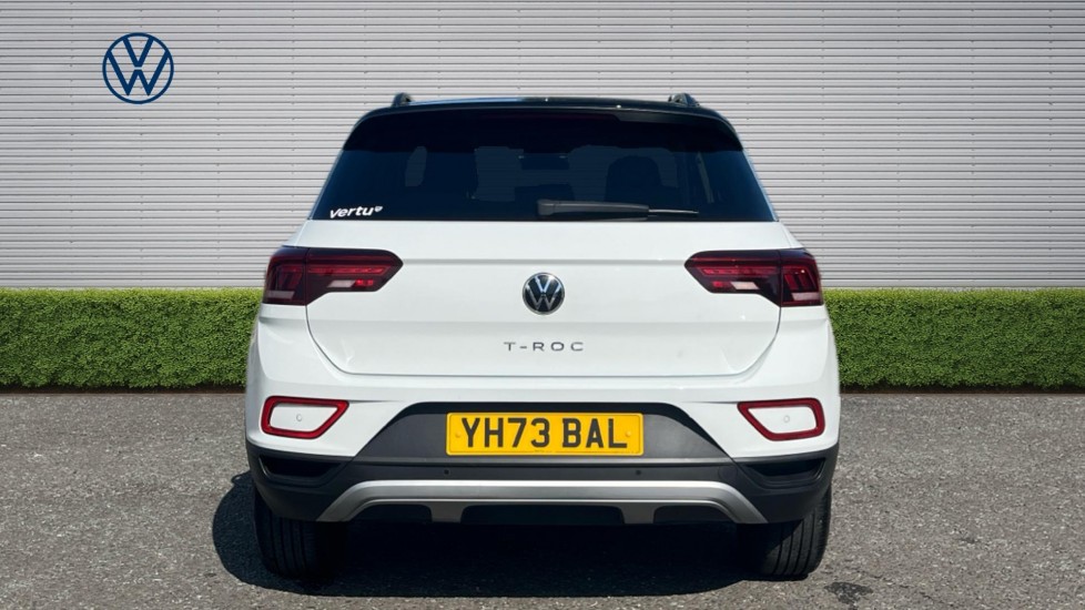 Volkswagen T-Roc 1.5 TSI Life 5dr Petrol Hatchback - Image 8