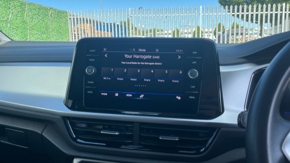 Volkswagen T-Roc 1.5 TSI Life 5dr Petrol Hatchback - Image 12