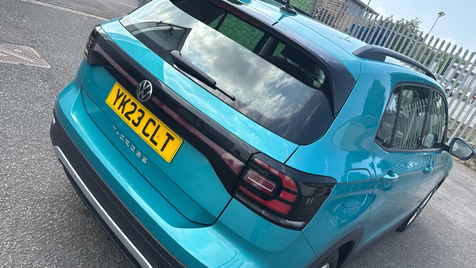 Volkswagen T-Cross 1.0 TSI 110 SE 5dr DSG Petrol Estate - Image 25