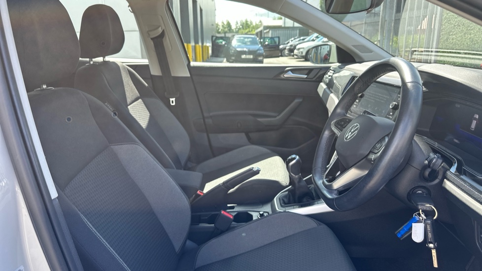 Volkswagen Polo 1.0 TSI Life 5dr Petrol Hatchback - Image 15