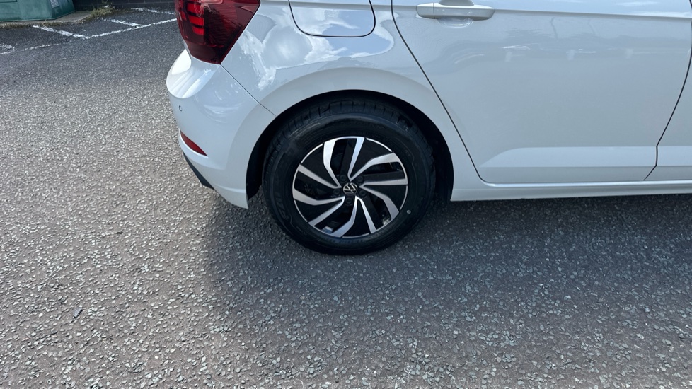Volkswagen Polo 1.0 TSI Life 5dr Petrol Hatchback - Image 22