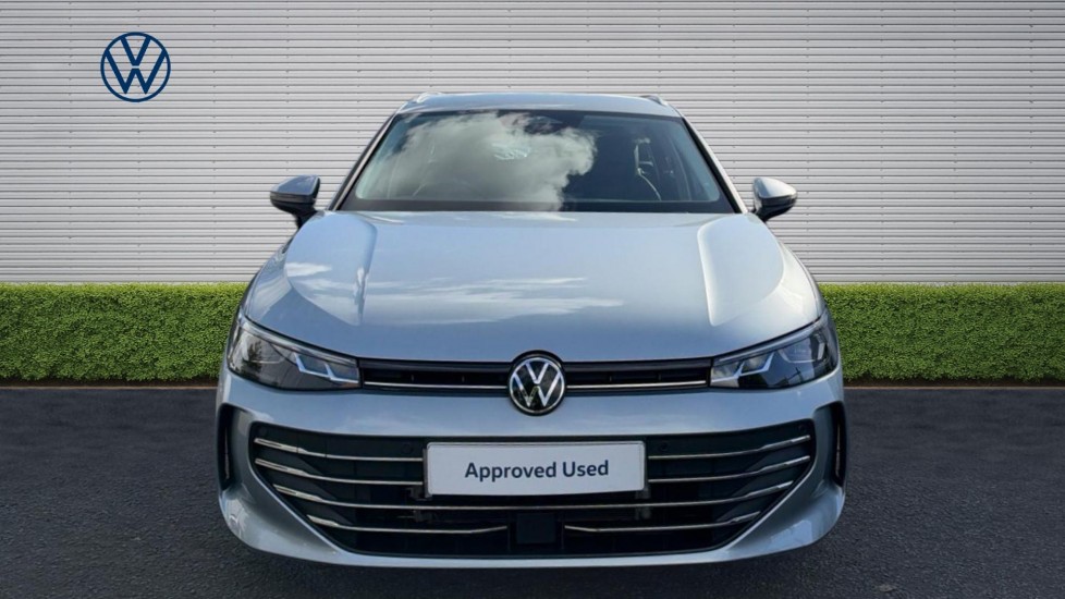 Volkswagen Passat 1.5 TSI eHybrid Life 5dr DSG Estate - Image 7