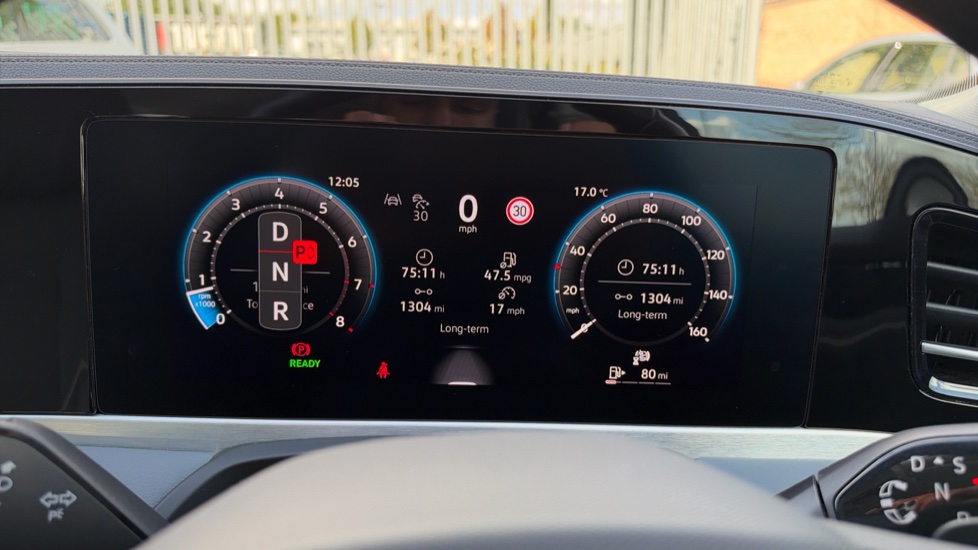 Volkswagen Passat 1.5 TSI eHybrid Life 5dr DSG Estate - Image 11