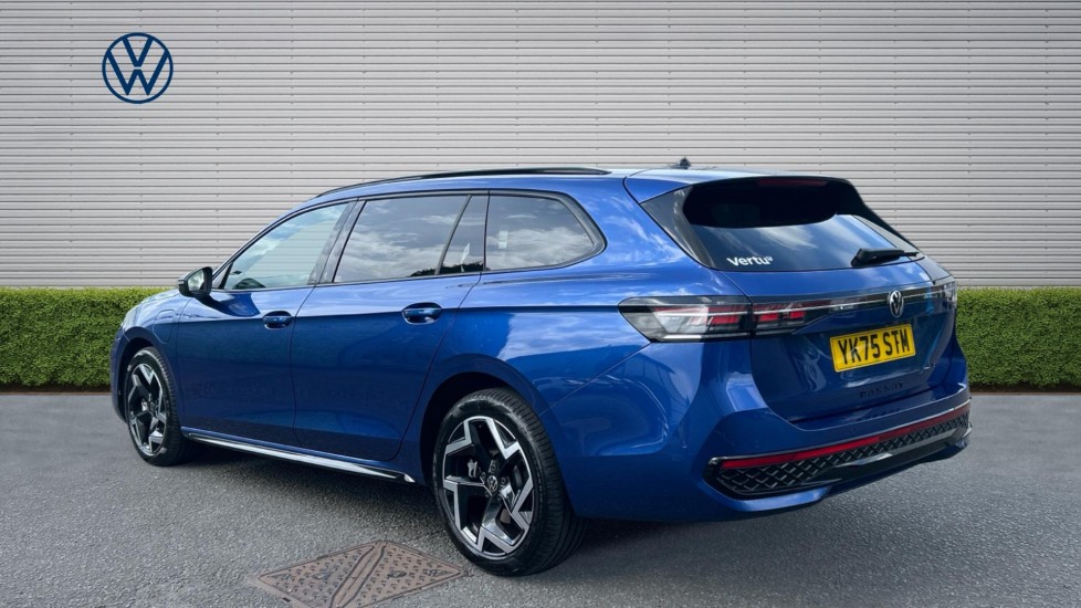 Volkswagen Passat 1.5 TSI eHybrid 272 R-Line 5dr DSG Estate - Image 3