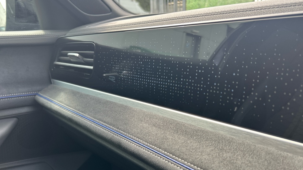 Volkswagen Passat 1.5 TSI eHybrid 272 R-Line 5dr DSG Estate - Image 43