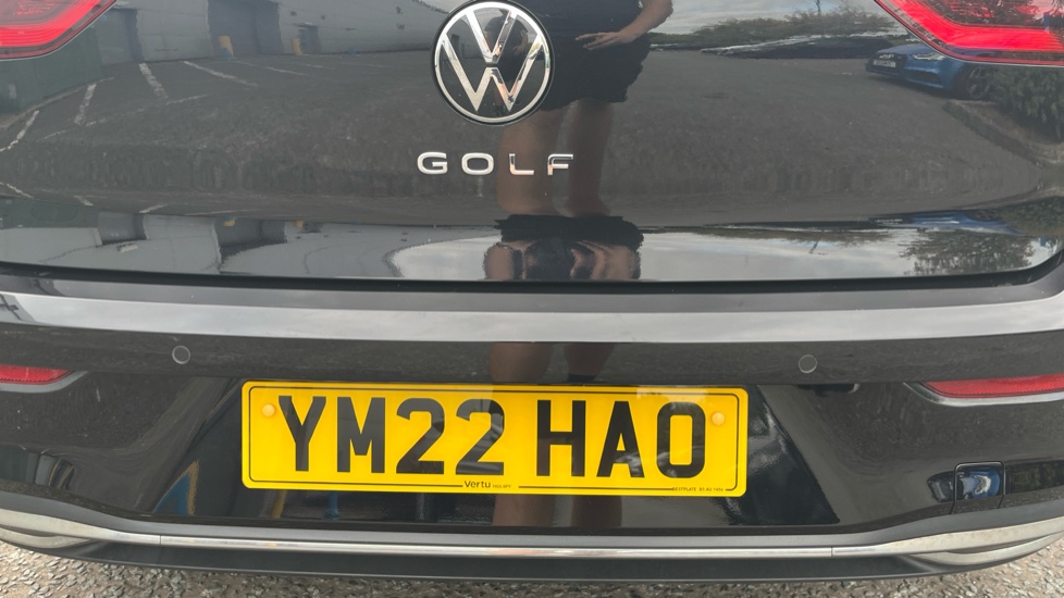 Volkswagen Golf 1.5 TSI 150 Style 5dr Petrol Hatchback - Image 28