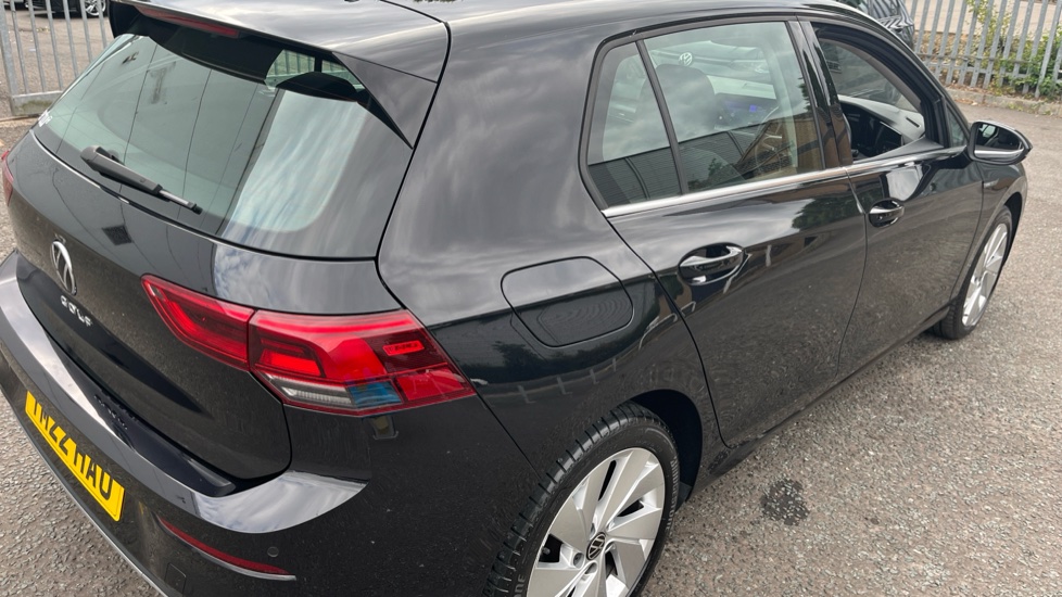 Volkswagen Golf 1.5 TSI 150 Style 5dr Petrol Hatchback - Image 29