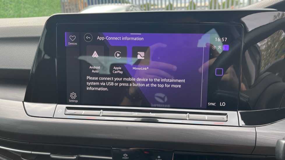 Volkswagen Golf 1.5 TSI 150 Style 5dr Petrol Hatchback - Image 41