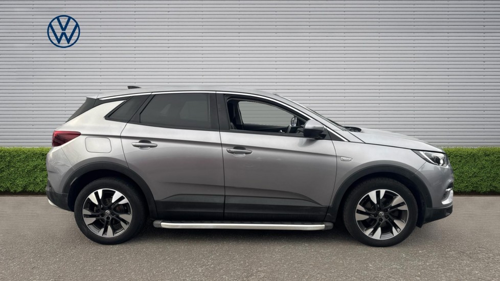 Vauxhall Grandland X 1.2 Turbo Sport Nav 5dr Petrol Hatchback - Image 4