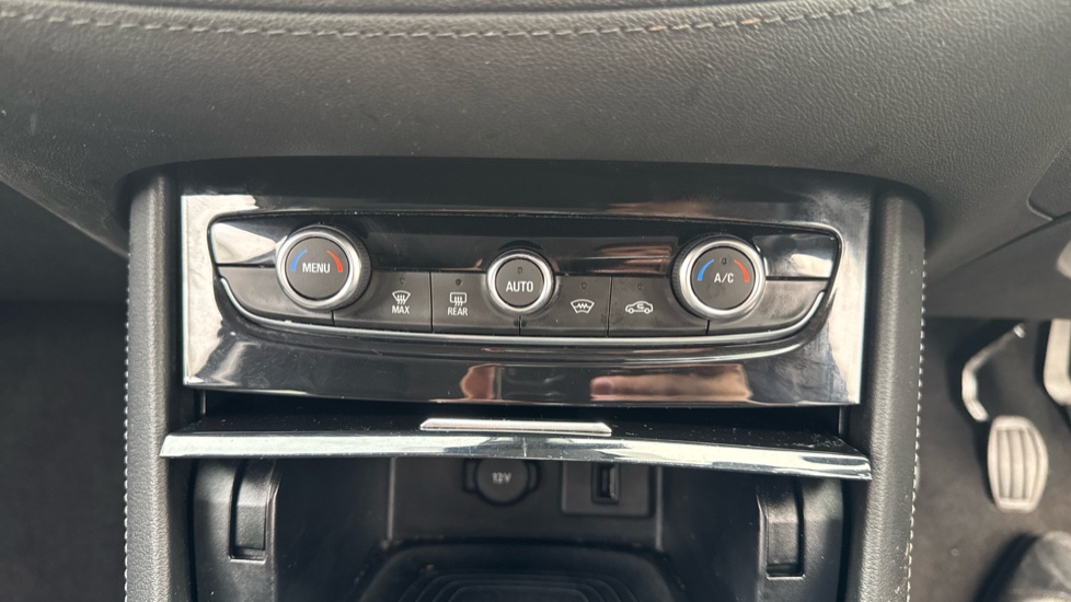 Vauxhall Grandland X 1.2 Turbo Sport Nav 5dr Petrol Hatchback - Image 13