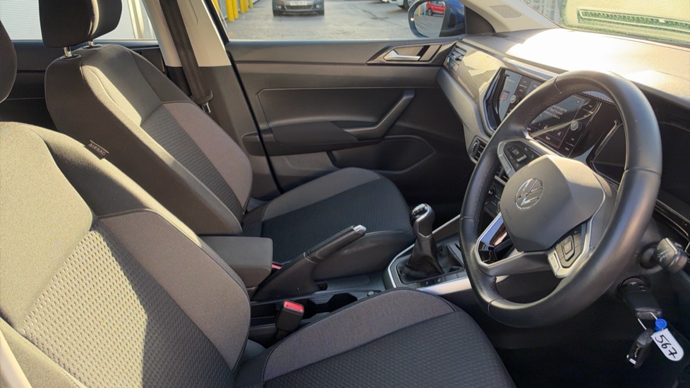 Volkswagen Taigo 1.0 TSI 110 Life 5dr Petrol Hatchback - Image 15