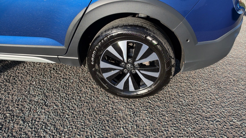 Volkswagen Taigo 1.0 TSI 110 Life 5dr Petrol Hatchback - Image 25