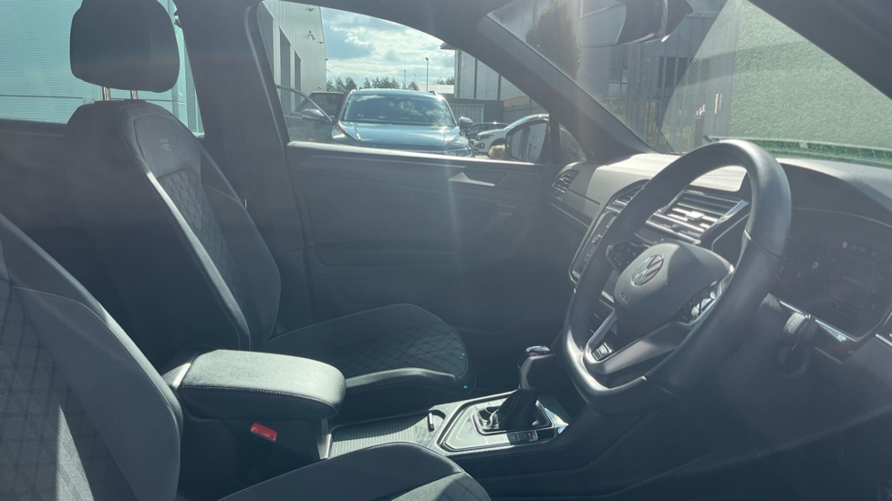 Volkswagen Tiguan 1.5 TSI 150 R-Line Edition 5dr DSG Petrol Estate - Image 15