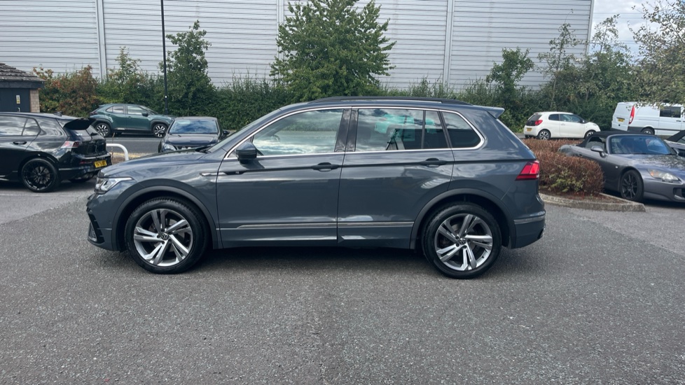 Volkswagen Tiguan 1.5 TSI 150 R-Line Edition 5dr DSG Petrol Estate - Image 26